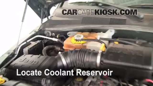 2002 Jeep Liberty Limited 3.7L V6 Refrigerante (anticongelante) Controlar nivel de líquido